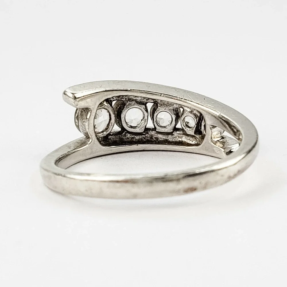 Ross Simons Bypass Ring Sterling Silver 7.75 Silver Graduated Channel Set Stone